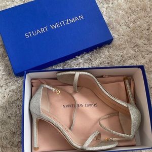 Brand new, never worn Start Weitzman heels